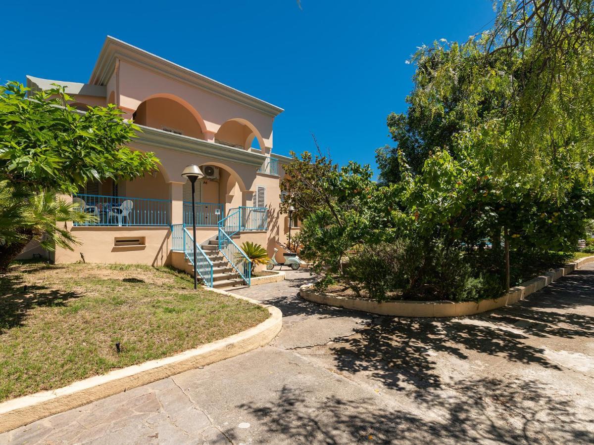 Mare Azzurro Apart otel Cardedu Dış mekan fotoğraf